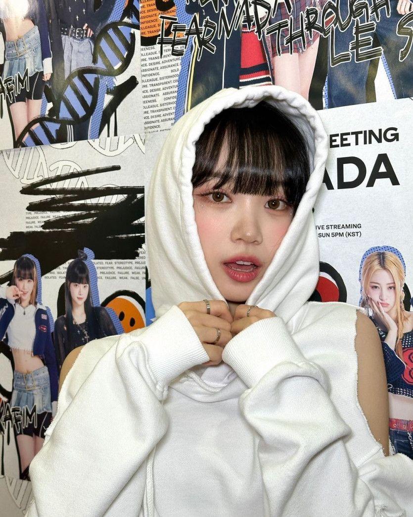 LE SSERAFIM CHAEWON0
