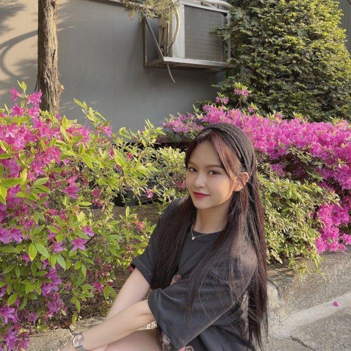 EVERGLOW 박지원3