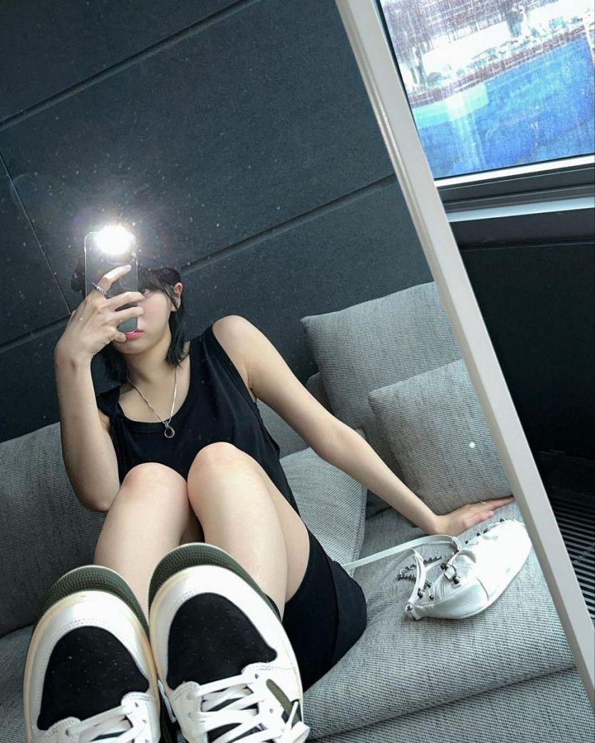 LE SSERAFIM CHAEWON0