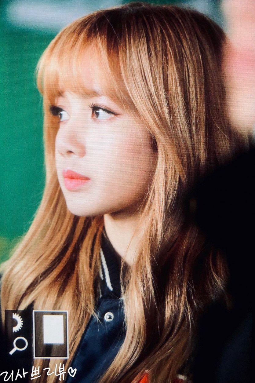 블랙핑크 리사1