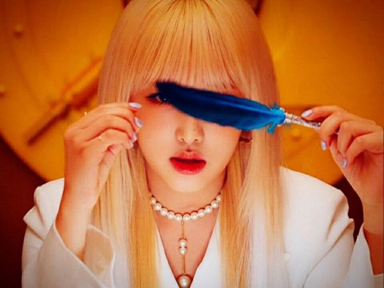 최예나3
