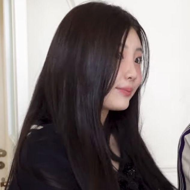 ILLIT WONHEE0