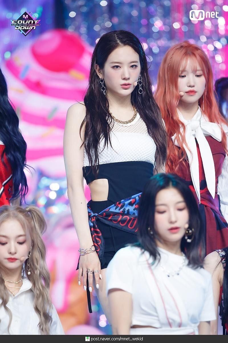 FROMIS9 Jang Gyuri1