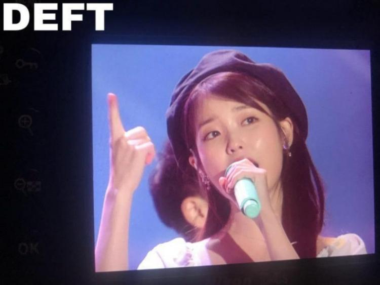 오늘자 홀가분 페스티벌 아이유0