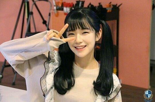 프로미스나인 백지헌1