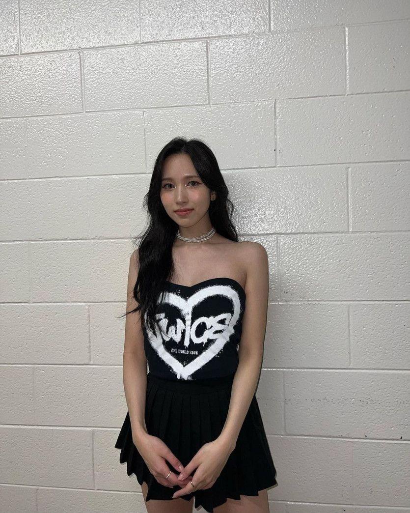 TWICE Mina1