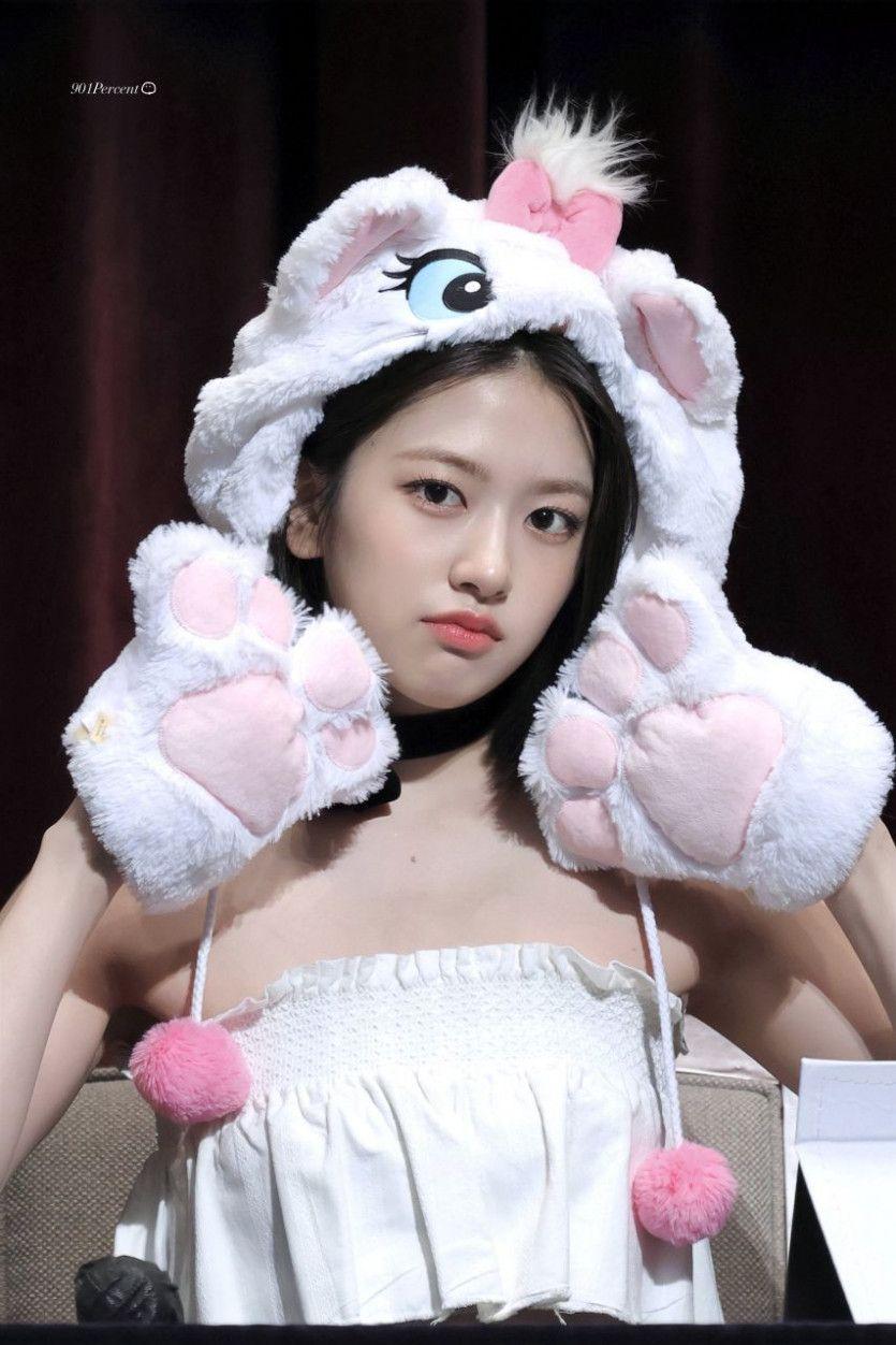 아이브 안유진3