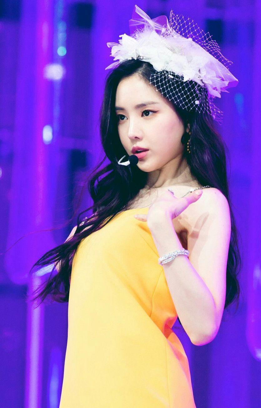 Son Na Eun2