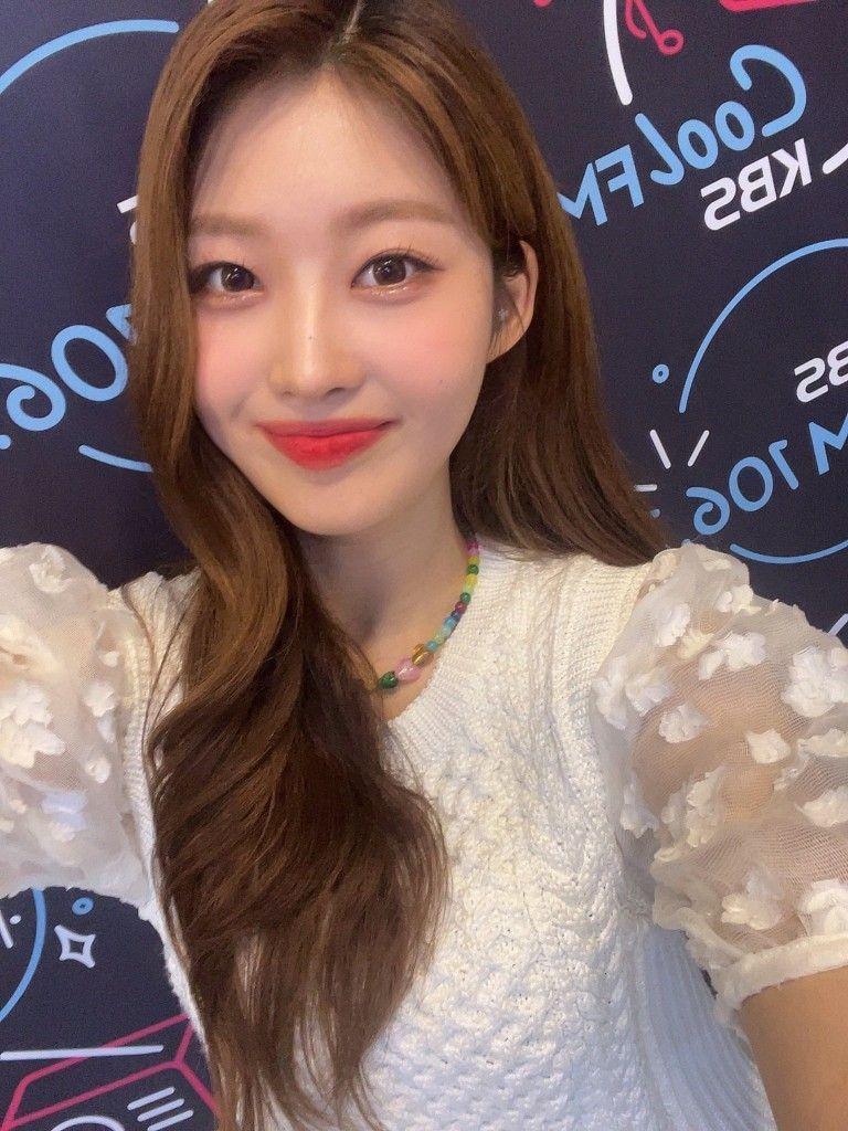 EVERGLOW Sihyeon3