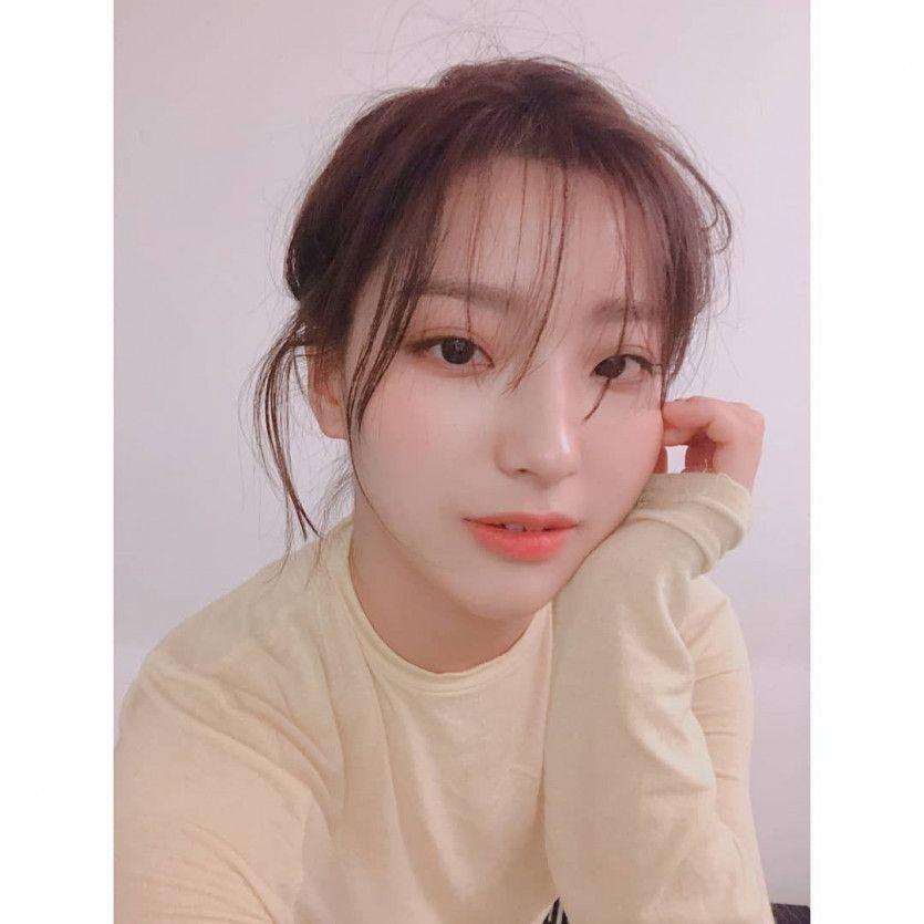 FROMIS_9  Lee Sae Rom0