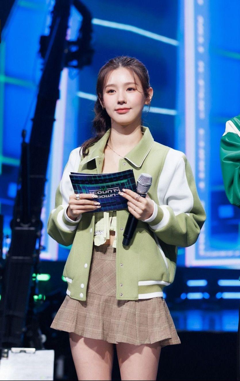 G-IDLE MiYeon0