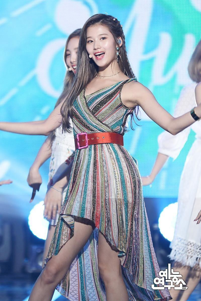 TWICE 사나0