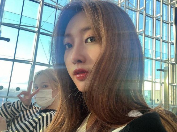 EVERGLOW Sihyeon0