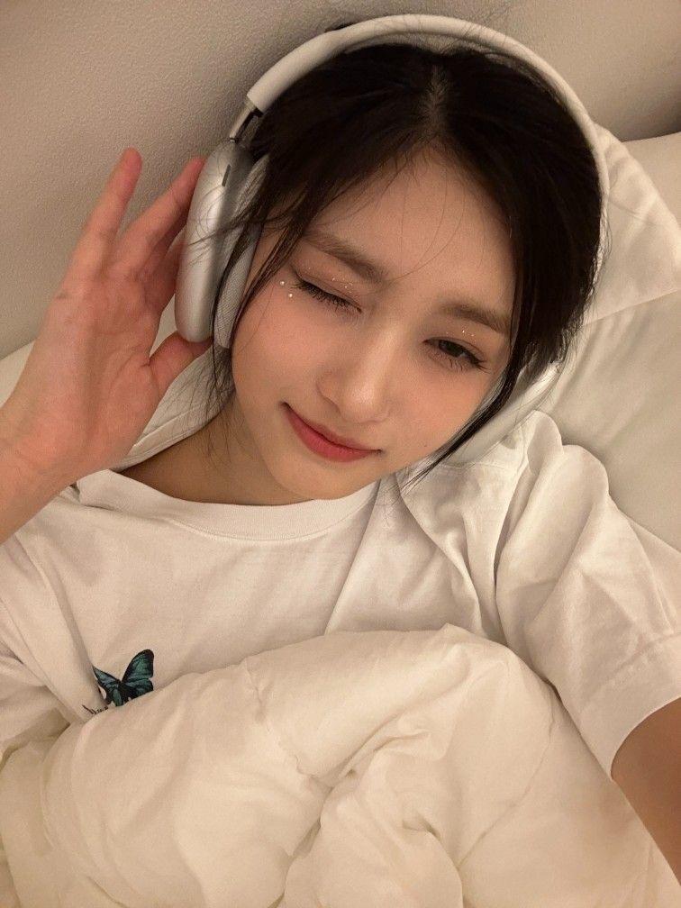IVE LEESEO1