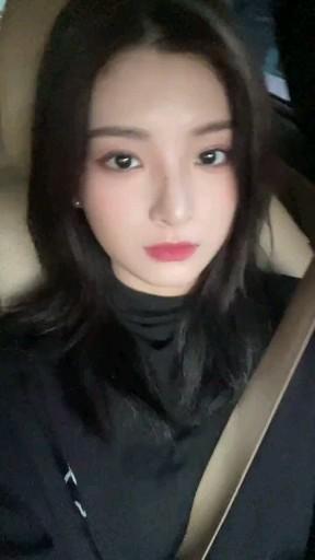 EVERGLOW 왕이런1