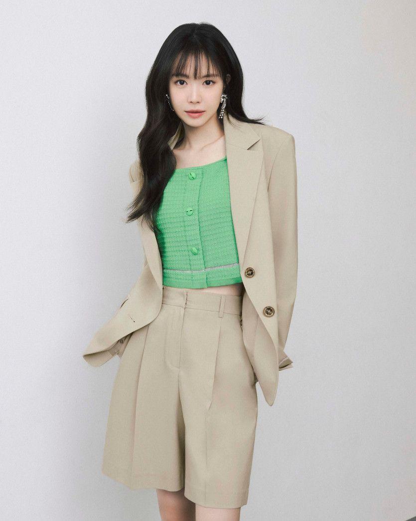손나은6