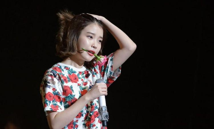 아이유 포토.0