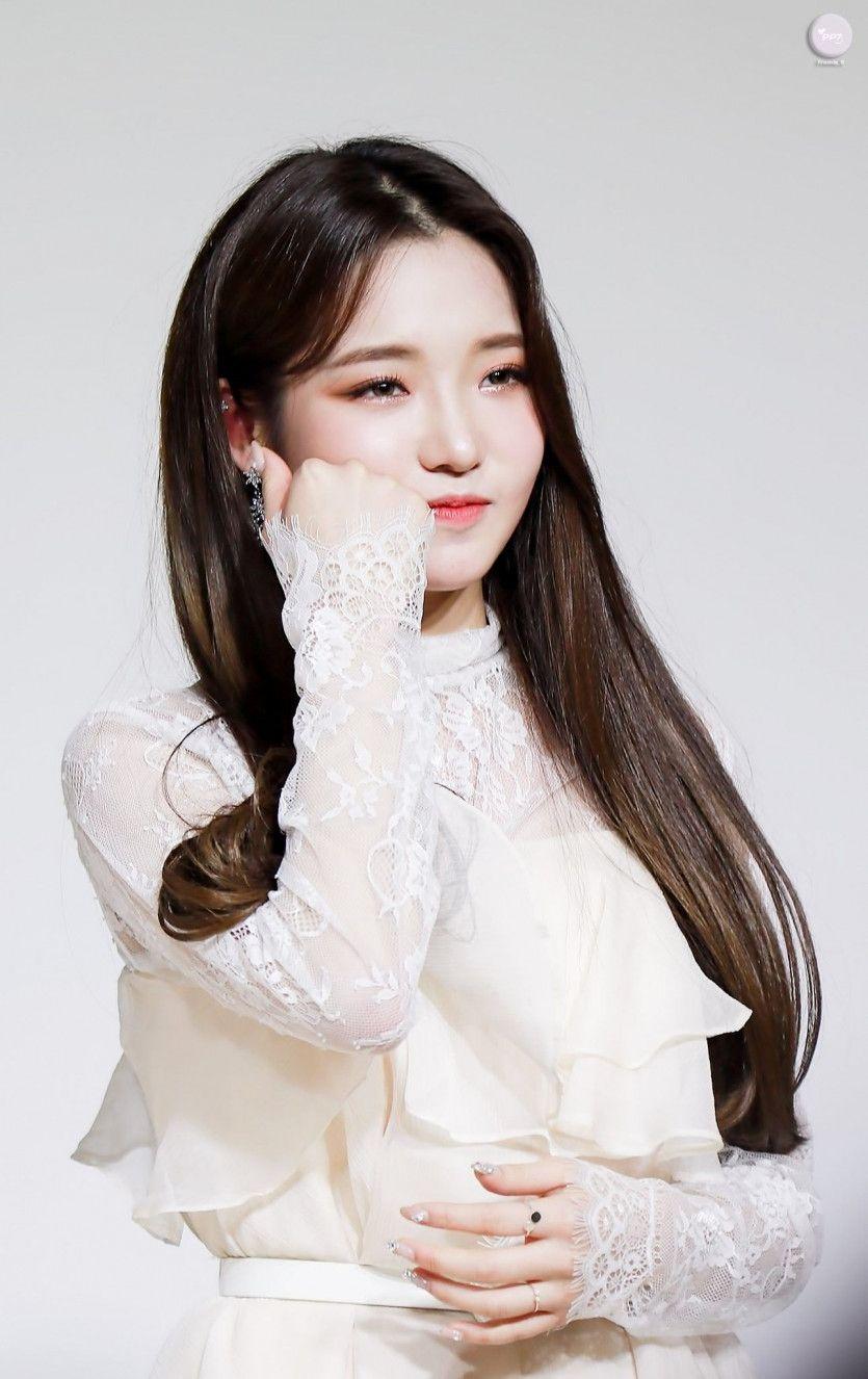 FROMIS9 Roh Ji Sun1