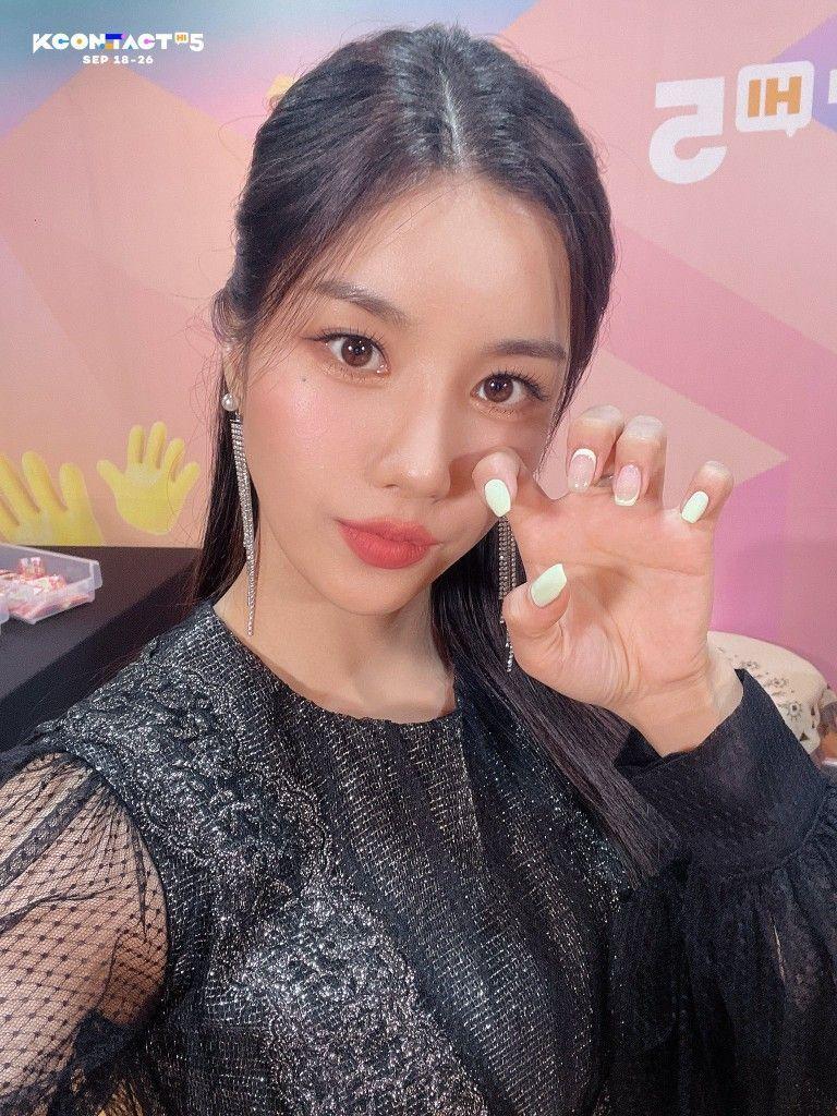 권은비4
