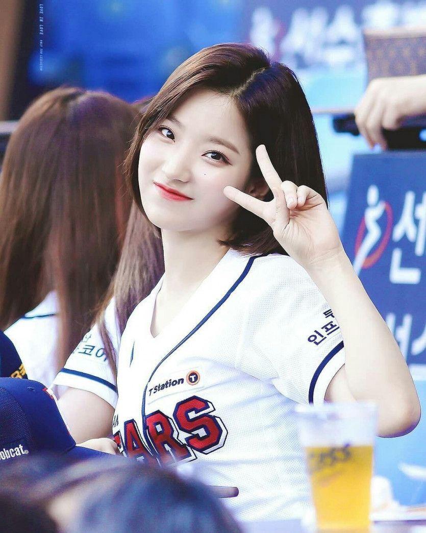 FROMIS_9  Lee Sae Rom0