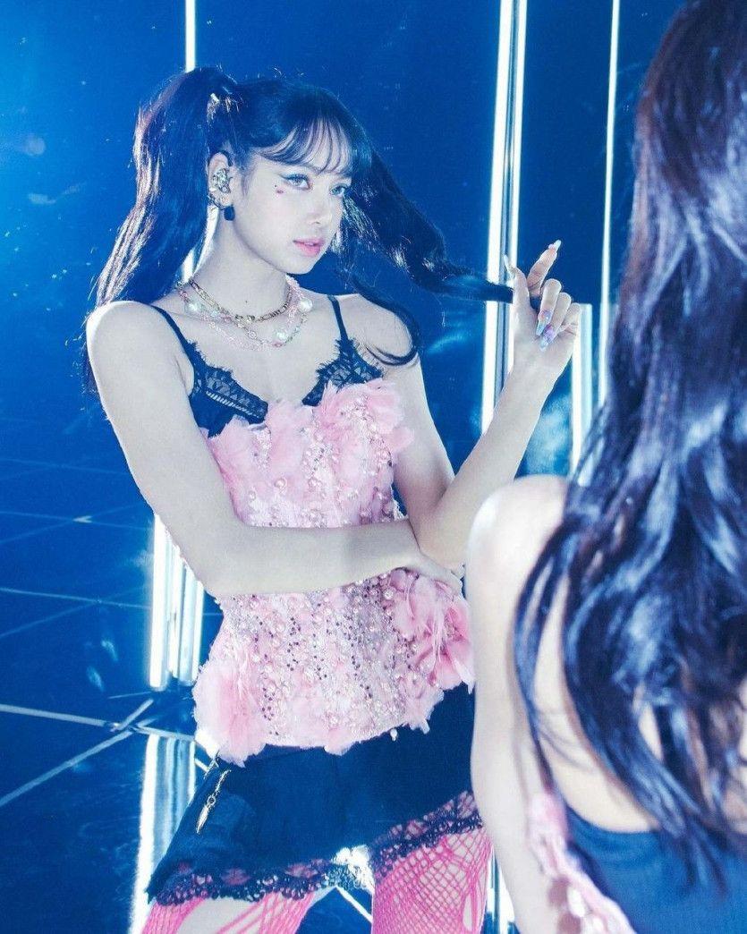 블랙핑크 리사1