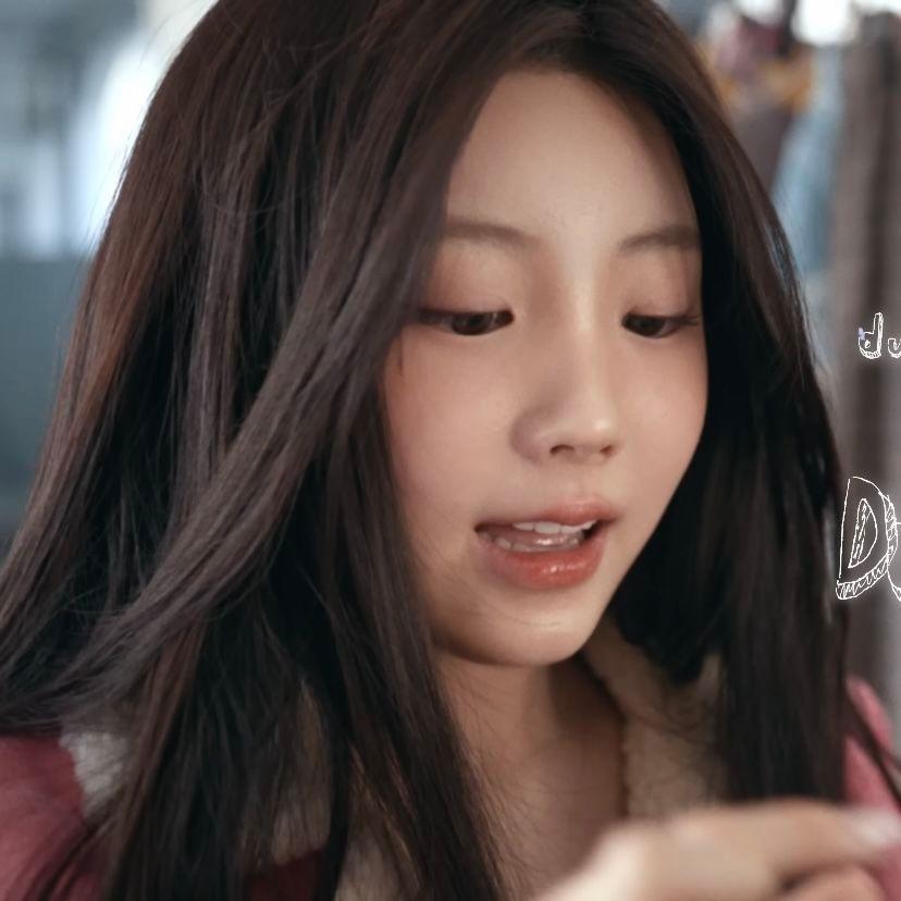 ILLIT WONHEE1