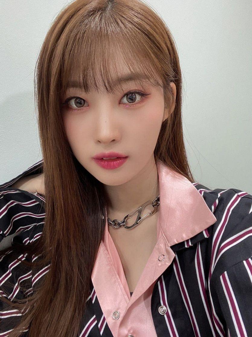 EVERGLOW SIHYEON1