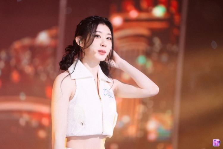 ITZY Chaeryeong1