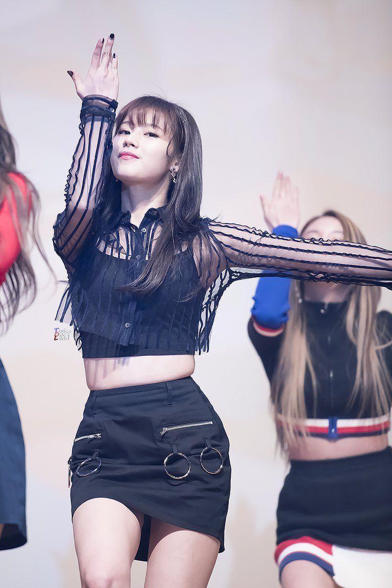 TWICE 사나0