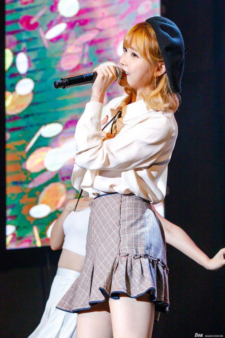 아이유3