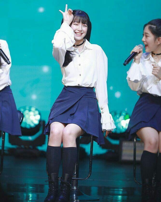 프로미스나인 백지헌1