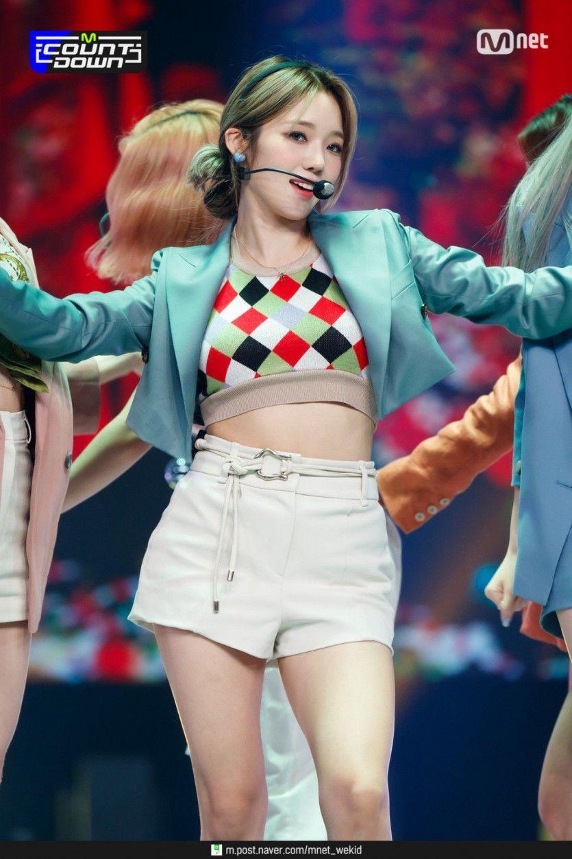 FROMIS9 Roh Ji Sun1
