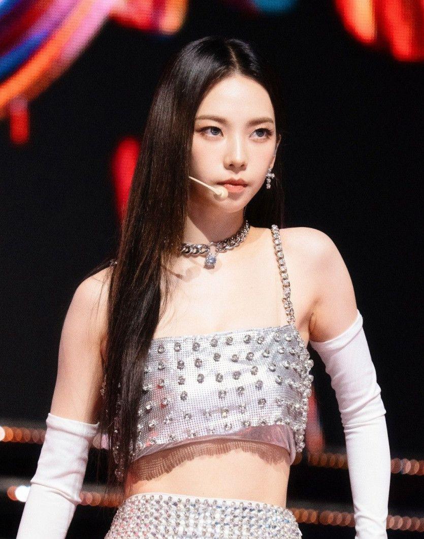 Aespa karina2