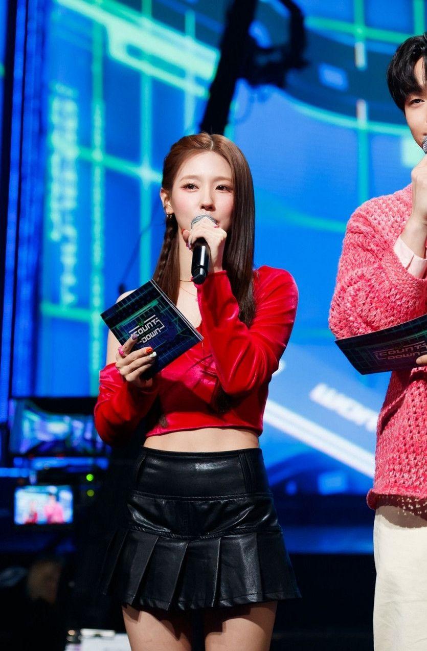 G-IDLE MiYeon0