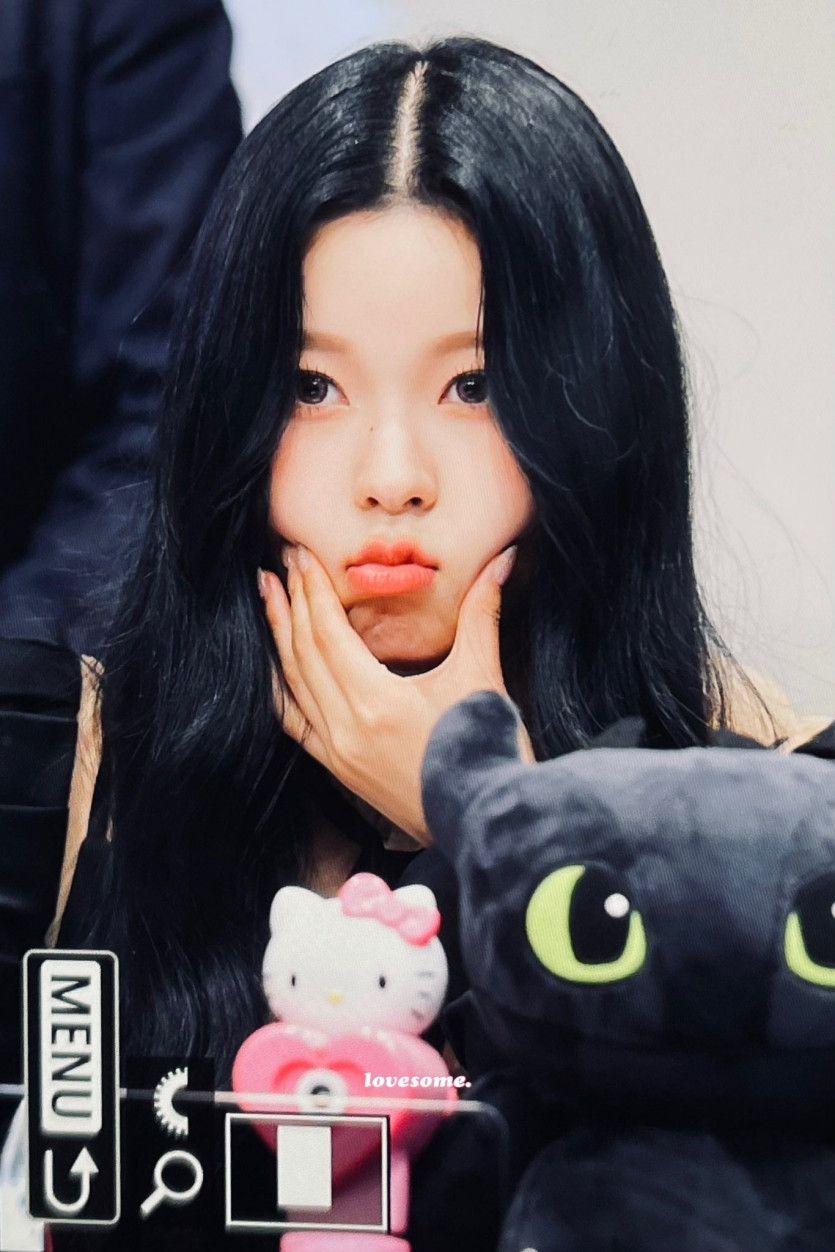 NMIXX Kyujin1