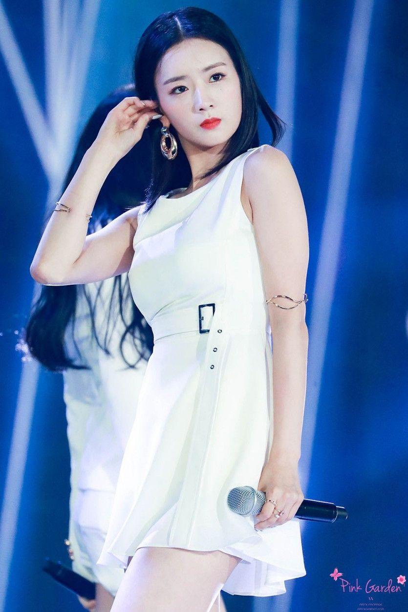 윤보미1