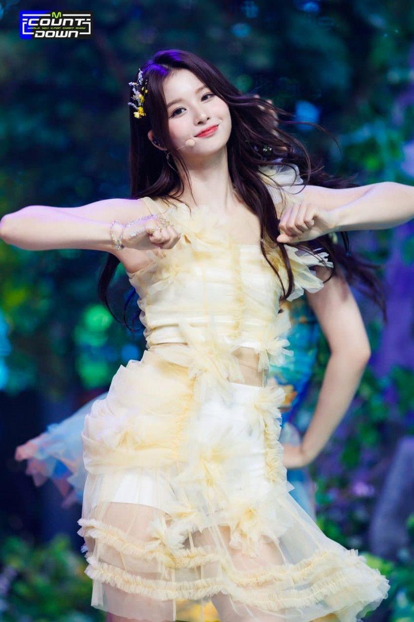 설윤0