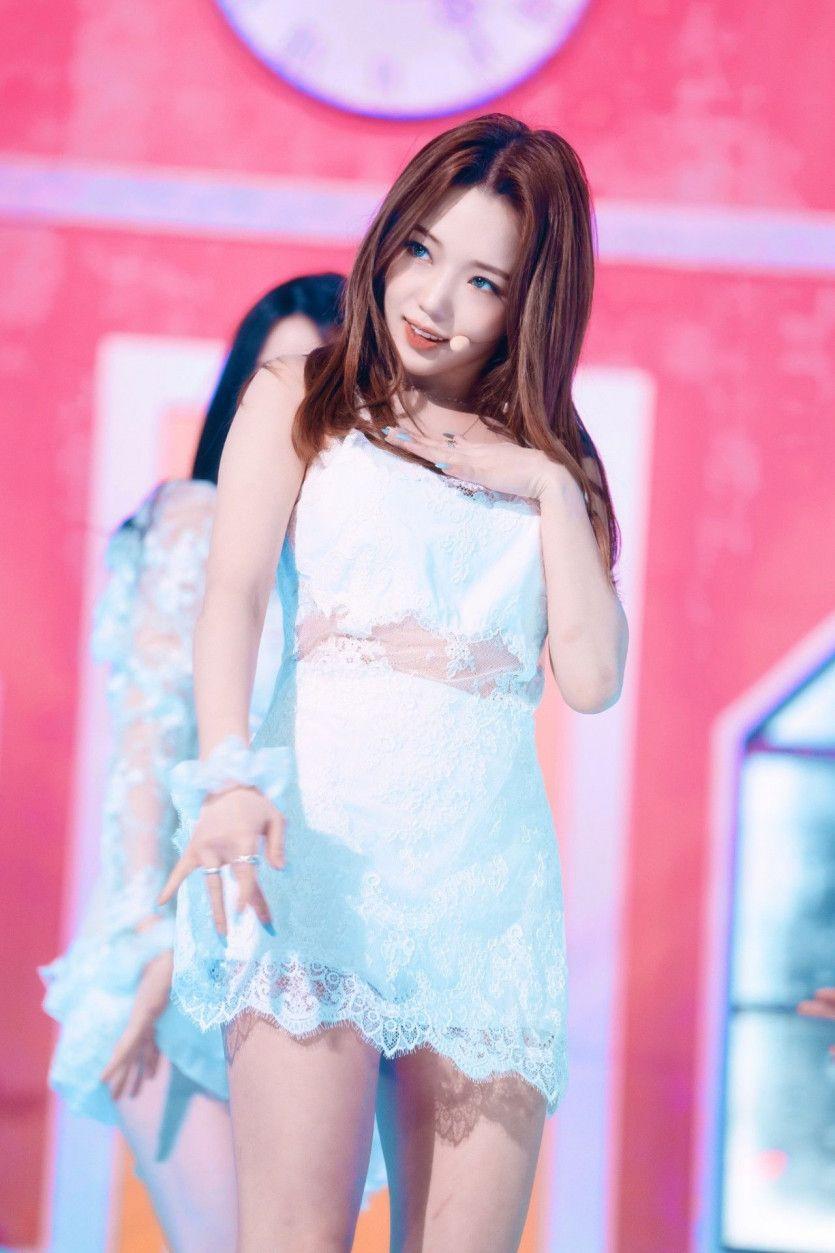 FROMIS9 Roh Ji Sun0
