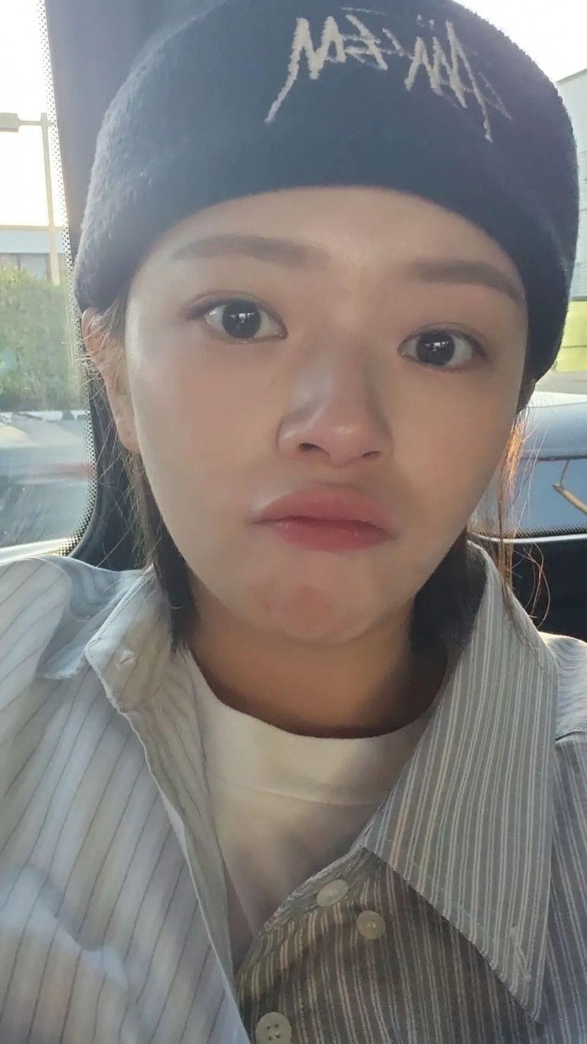 JEONGYEON1