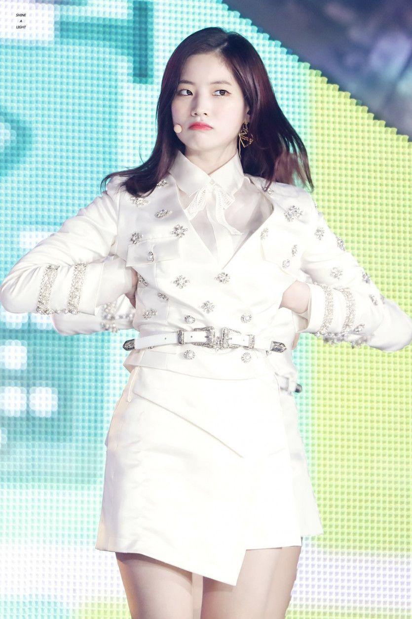 트와이스 다현 (+여자친구 신비)5