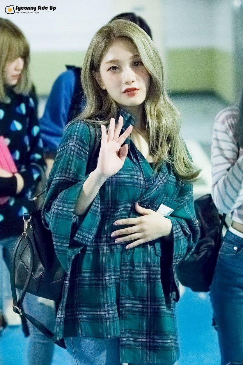 FROMIS9 Lee Seo Yeon2