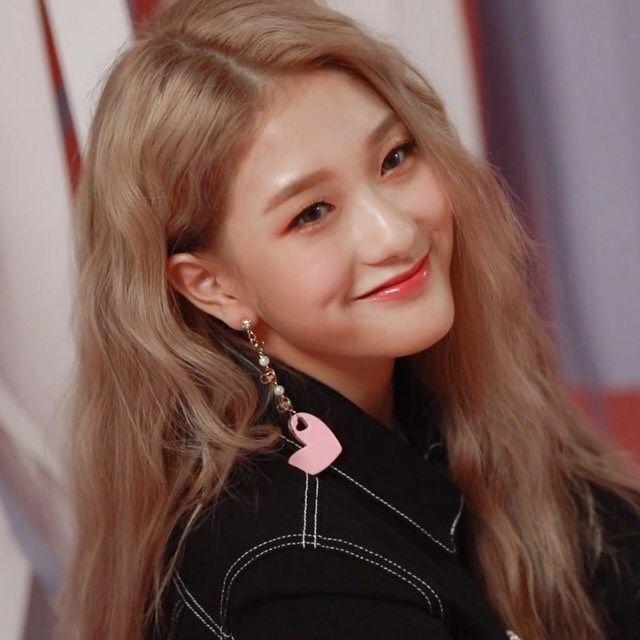 FROMIS9 Lee Seo Yeon4