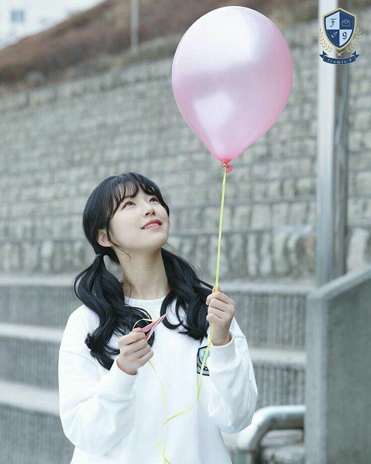 프로미스나인 백지헌1