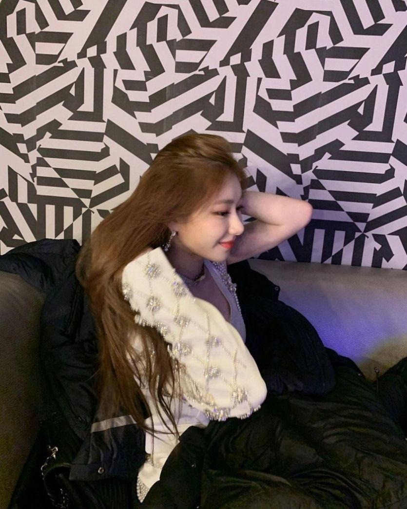 채령 인스타5