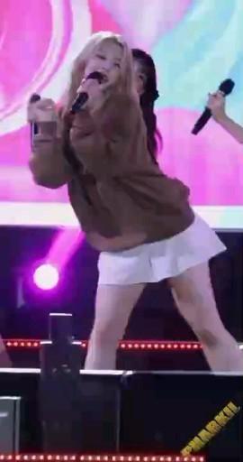 STAYC Seeun2