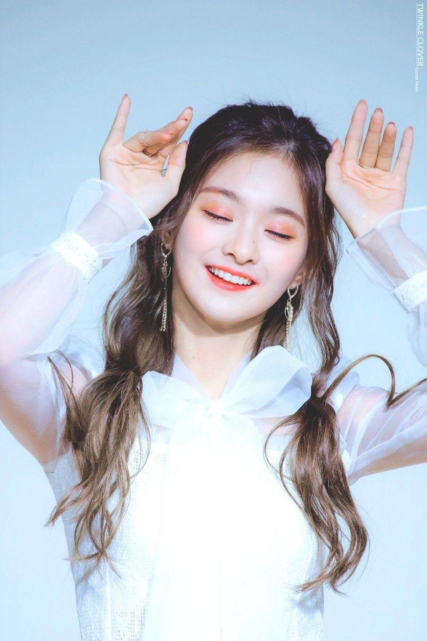 프로미스나인 이나경1