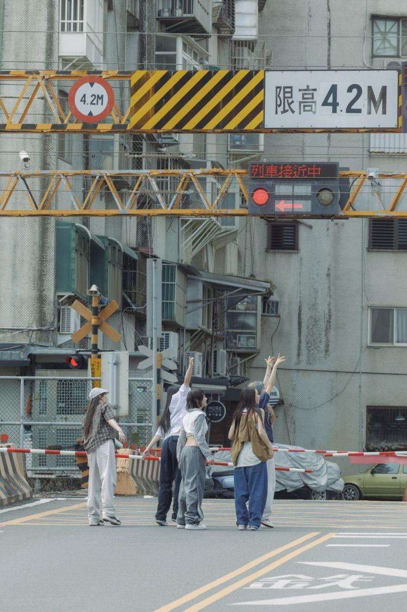 뉴진스2
