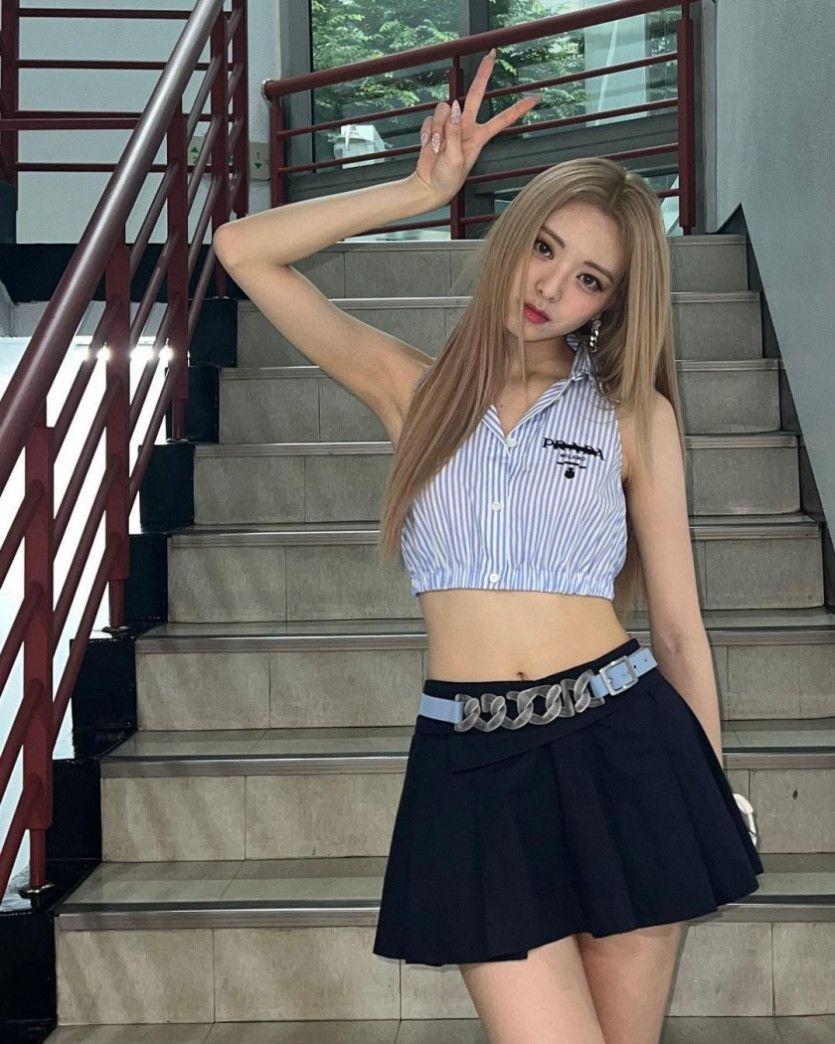 로우라이즈 유나 인스타4