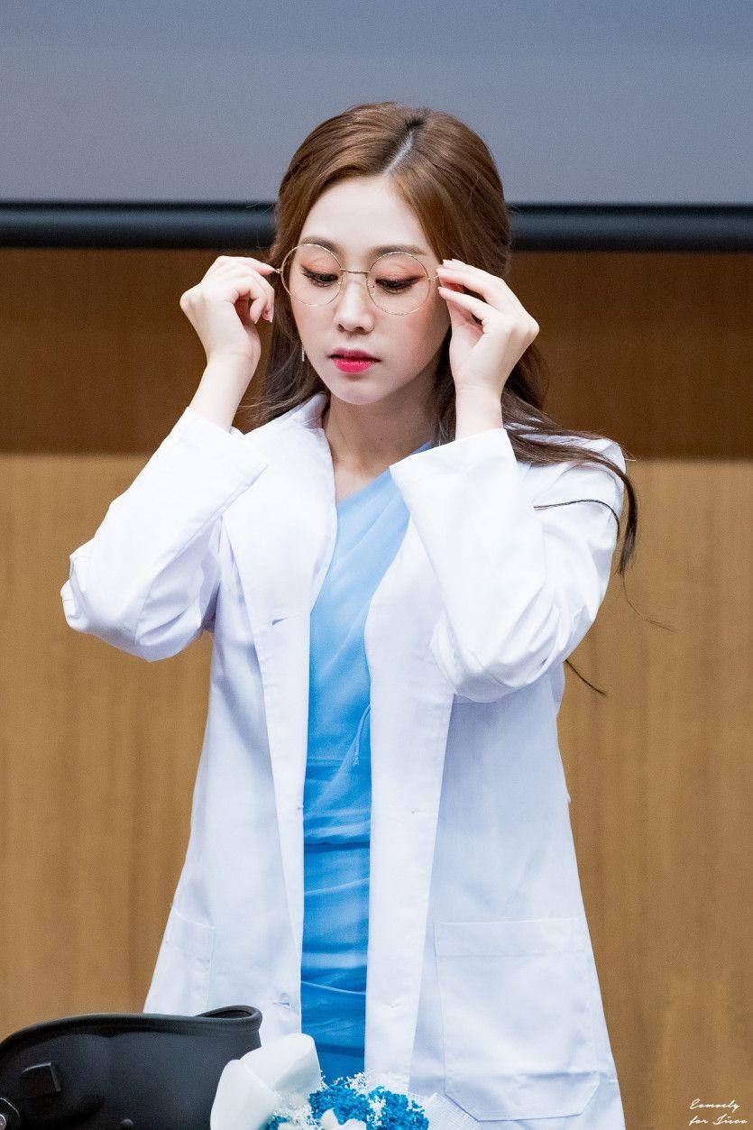 러블리즈 "치료좀 해주세요~" 서지수1