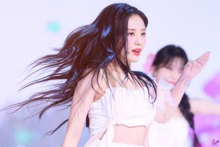 FROMIS9 Park Ji Won0